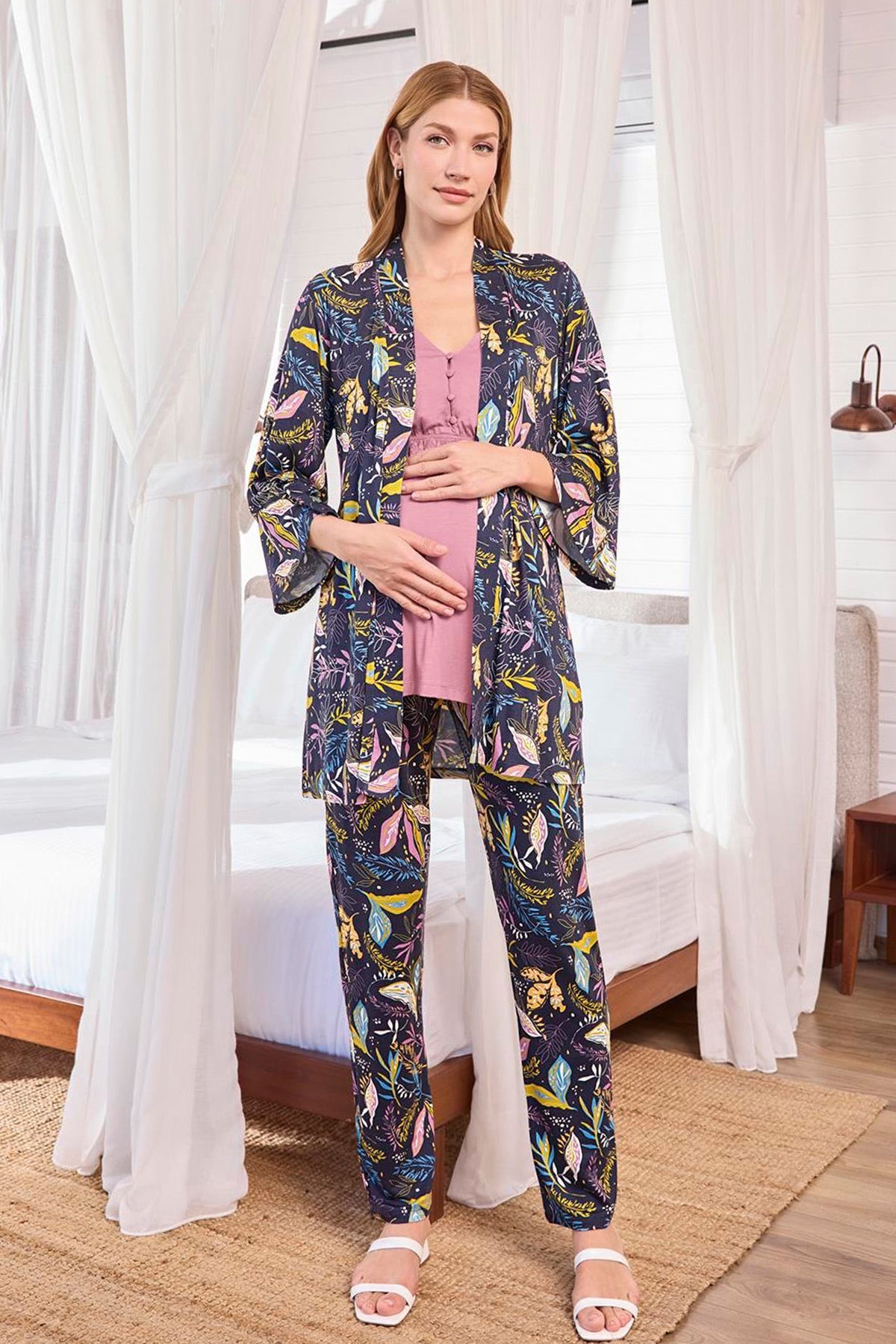 Dantelli Lohusa Pijama ve Desenli Sabahlık Takımı - 25123