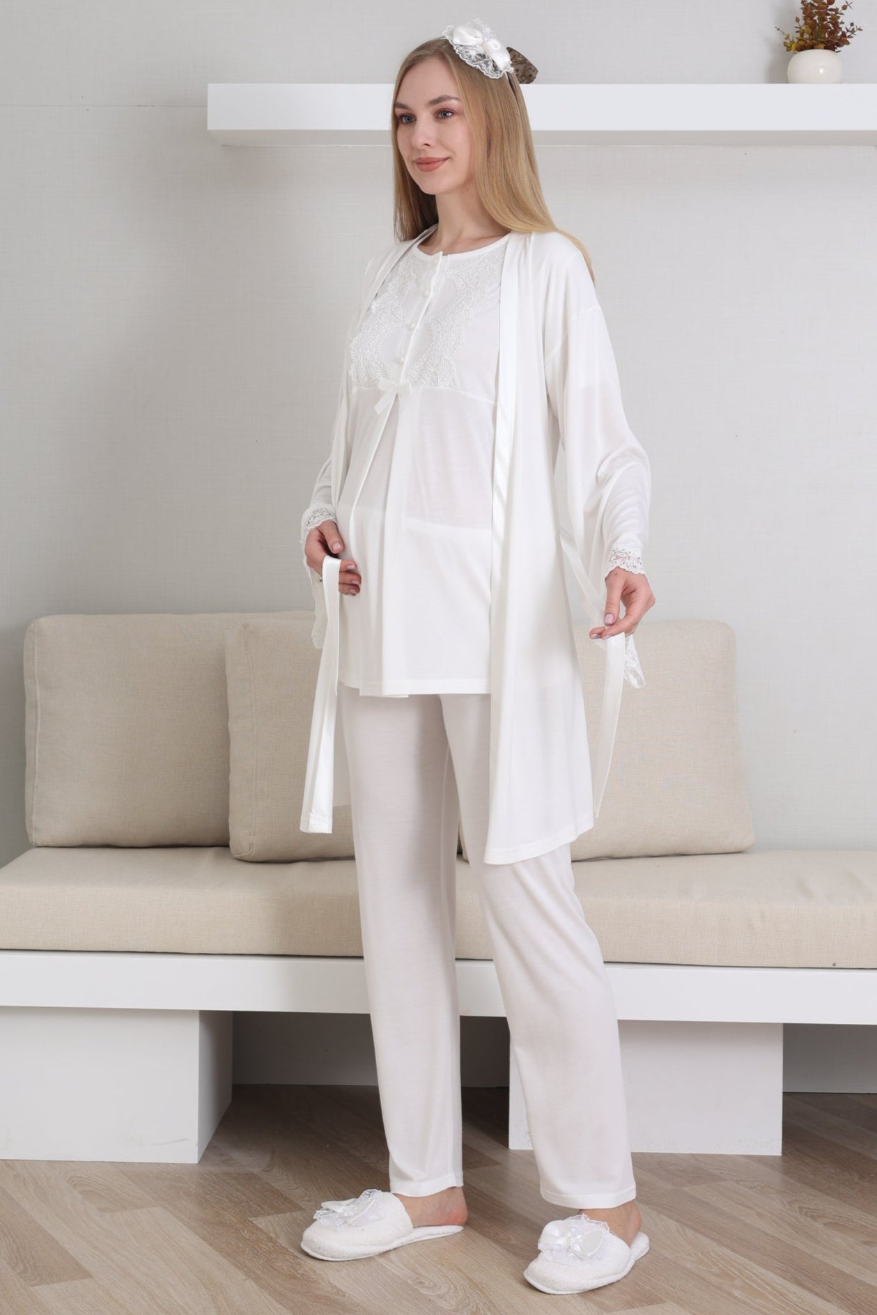 Güpürlü Yaka Lohusa Pijama ve Sabahlık Takımı - 3433
