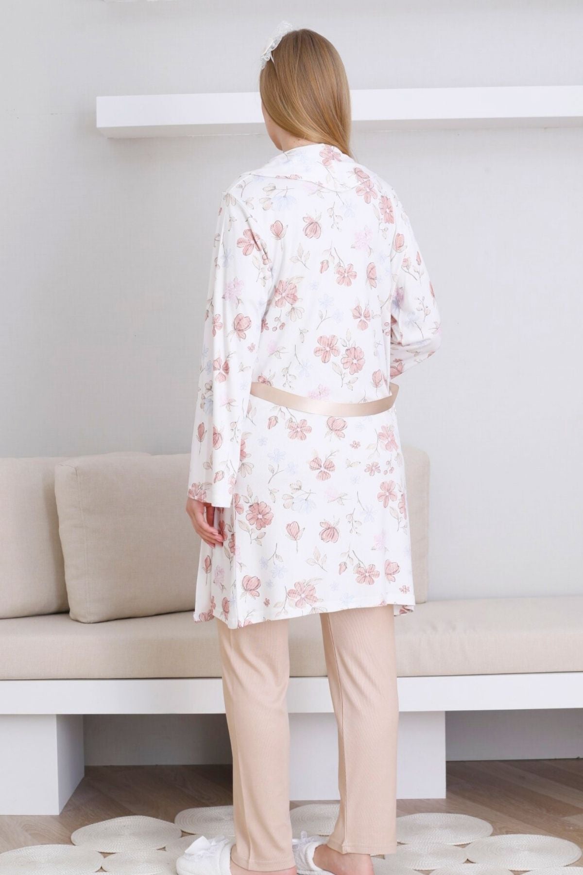 Dantelli Yaka Lohusa Pijama ve Desenli Sabahlık Takımı - 3436
