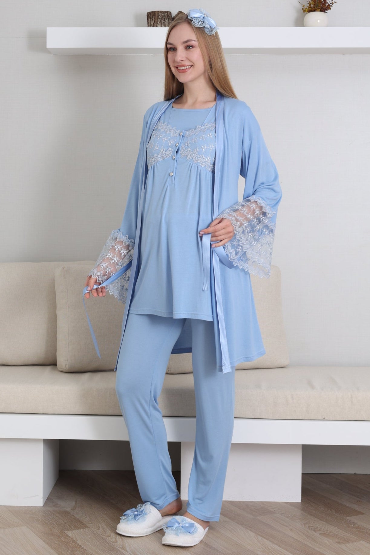 Dantelli Yaka Lohusa Pijama ve Dantelli Volan Kol Sabahlık Takımı - 3431