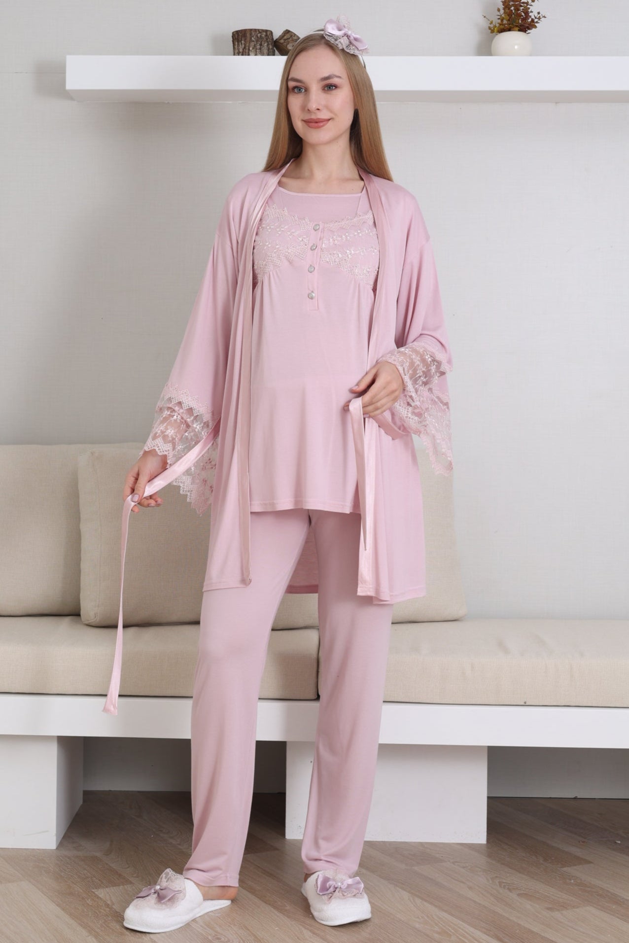 Dantelli Yaka Lohusa Pijama ve Dantelli Volan Kol Sabahlık Takımı - 3431