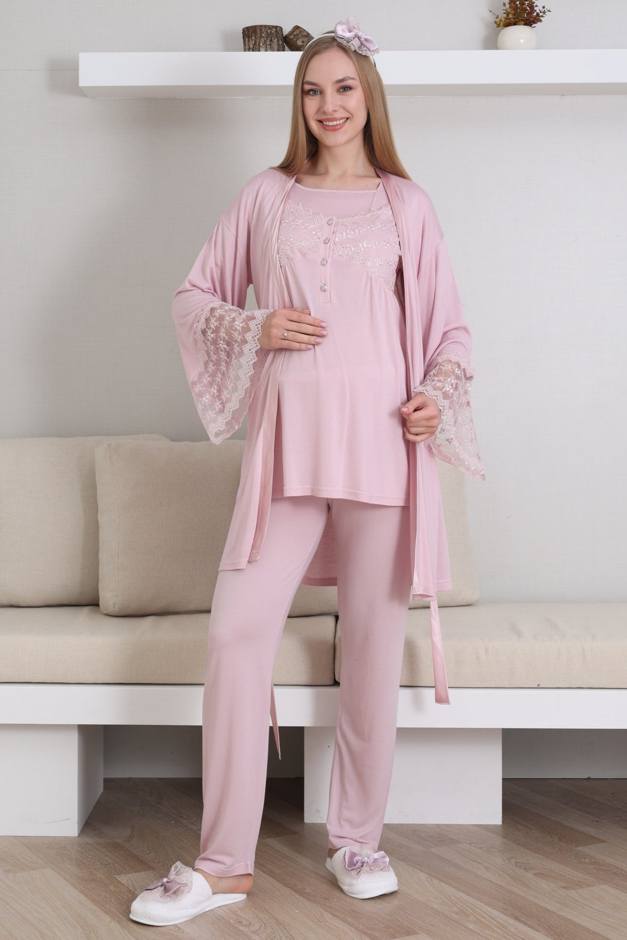 Dantelli Yaka Lohusa Pijama ve Dantelli Volan Kol Sabahlık Takımı - 3431
